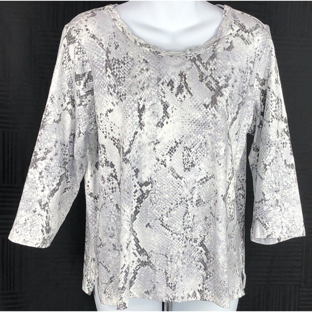 Alfred Dunner Jersey Top PM Gray Snake Metallic 3/4 Sleeve braided Stud Neck